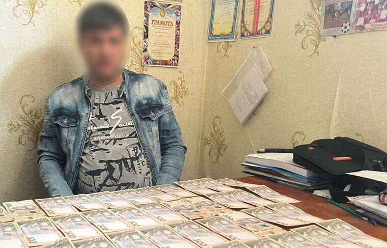 В Сумах преподавателя будут судить за получение взяток при поступлении военнообязанных