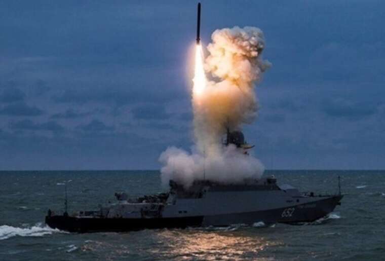 Росія розмістила у Чорному морі носій "калібрів"