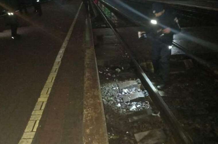 Во Львове поезд насмерть сбил 60-летнего мужчину