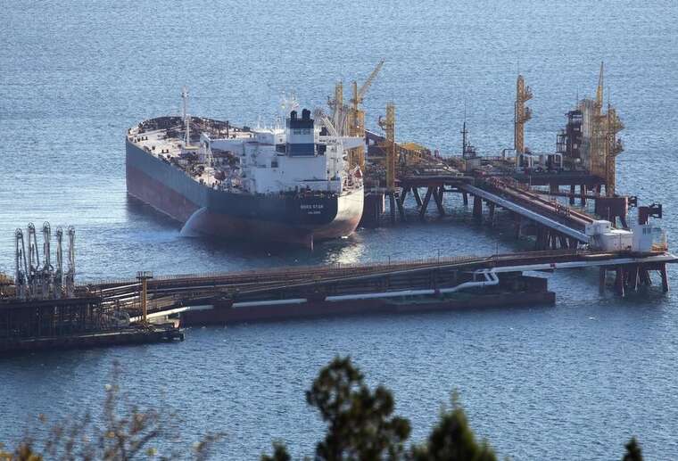 Reuters: Санкції США обмежать експорт російської нафти в Китай та Індію