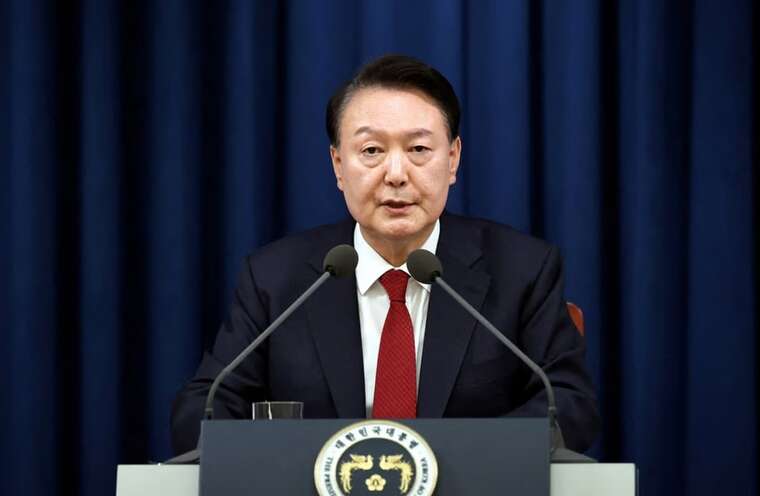 В Южной Корее арестовали отстранённого президента