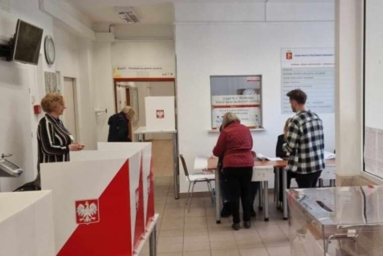 У Польщі стартувала президентська виборча кампанія