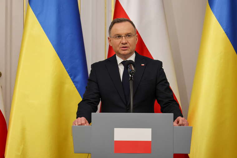 Дуда наполягає, що Україну слід запросити в НАТО вже зараз