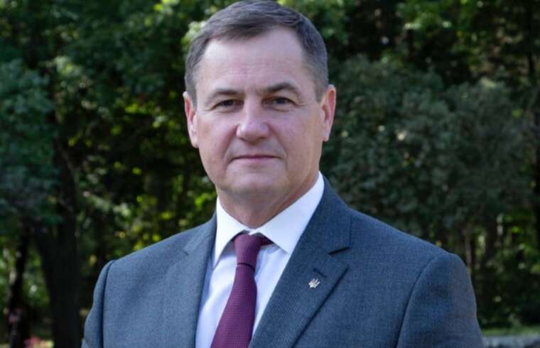 У штабах утричі більше військових, аніж на фронті, - нардеп Євтушок