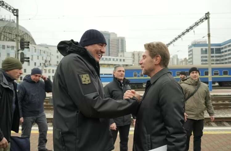 Міністр оборони Італії прибув до Києва