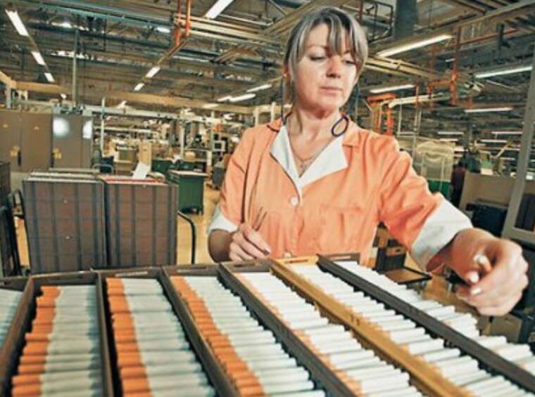 Поки АМКУ мовчить, тандем Кауфмана-Стаковиченка захоплює 70% ринку тютюнової дистрибуції