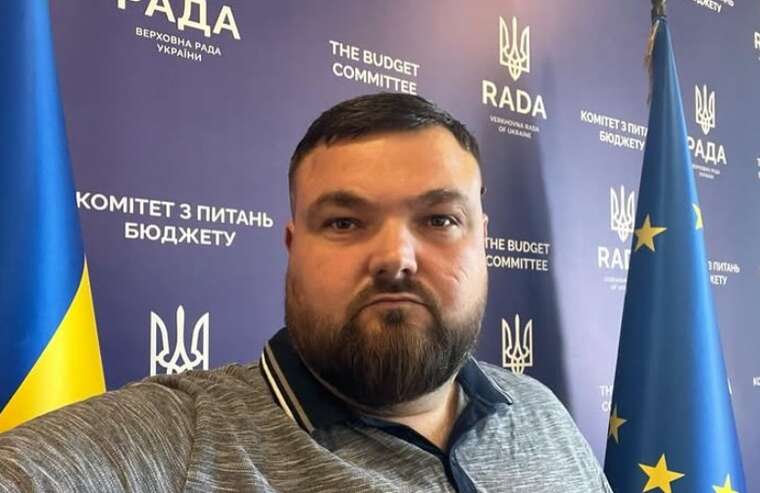 The electronic bracelet was removed from the Peoples Deputy Zadorozhnyi