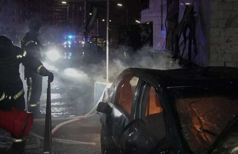 ДСНС повідомила про ліквідацію наслідків обстрілу Шевченківського району Києва