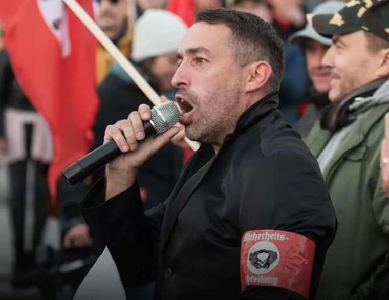 У Німеччині засуджений активіст змінив стать, щоб потрапити до жіночої в’язниці