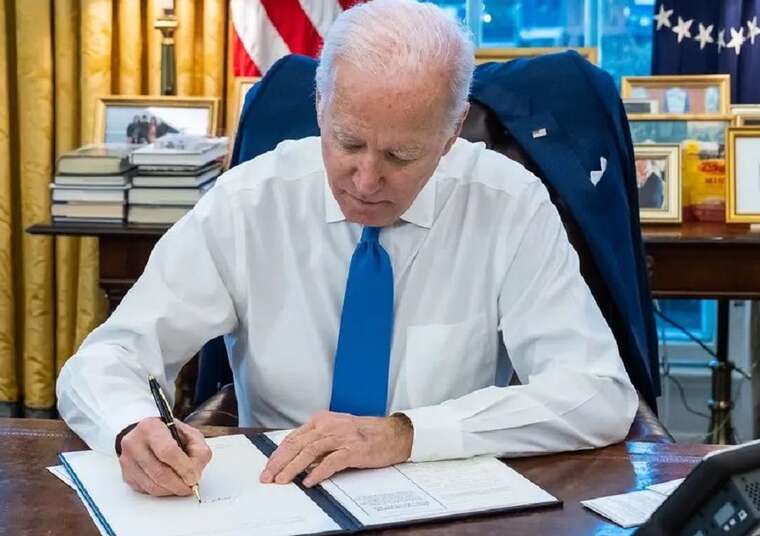 Байден перед передачею влади помилував ще п’ятьох ув’язнених, а двом пом’якшив вироки