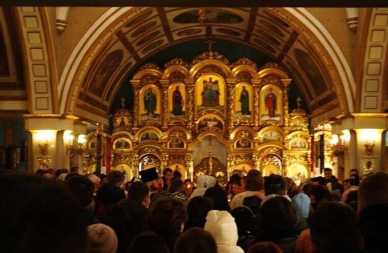 У Кривому Розі попрощалися з членами родини, яких вбила РФ ракетним ударом