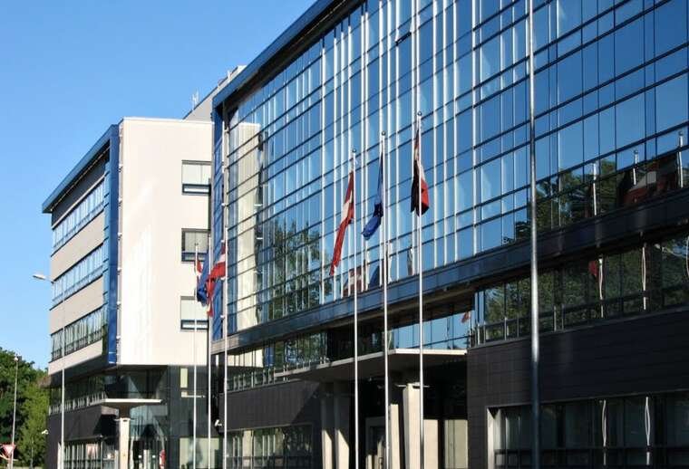 Латвійське МВС запропонувало заборонити росіянам і білорусам працювати на об’єктах критичної інфраструктури