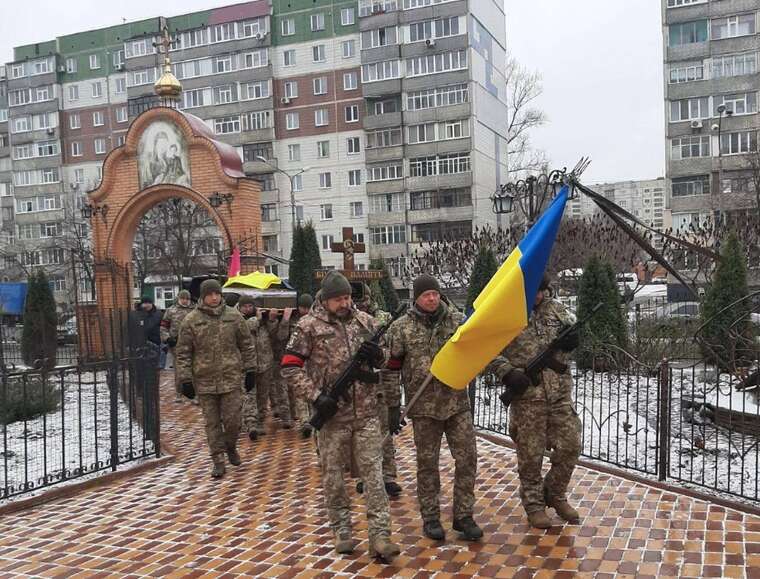 В Сумах состоялось прощание с сержантом Андреем Ильиным