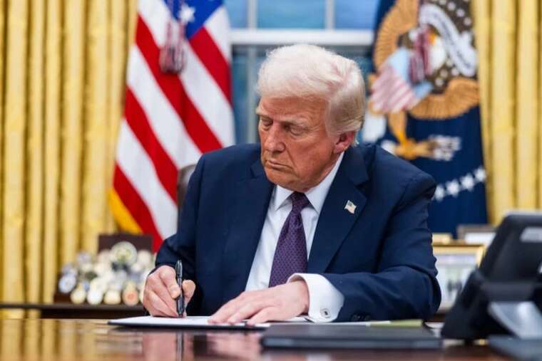 Резонансний указ Трампа щодо заборони громадянства США за народженням заблоковано