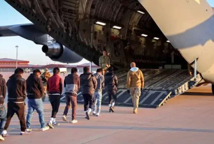 Російські пропагандисти заявили про депортацію відомих росіян зі США