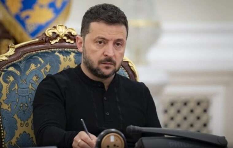 Сьогодні Зеленський може здійснити кадрові зміни у військах