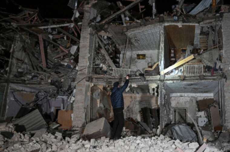 В Запорожье после ракетного обстрела РФ в больницах находятся 15 человек