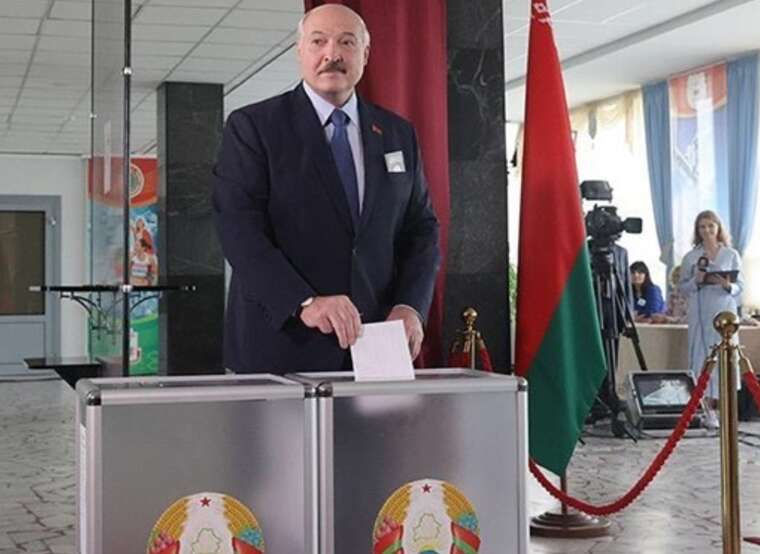 У Білорусі екзитпол продемонстрував перемогу самопроголошеного диктатора Лукашенка