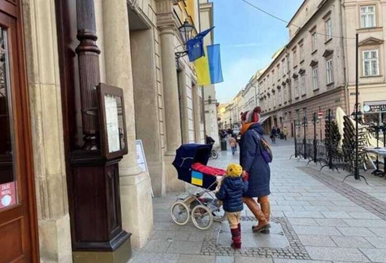 У Польщі хочуть скасувати надання медичних послуг українським біженцям