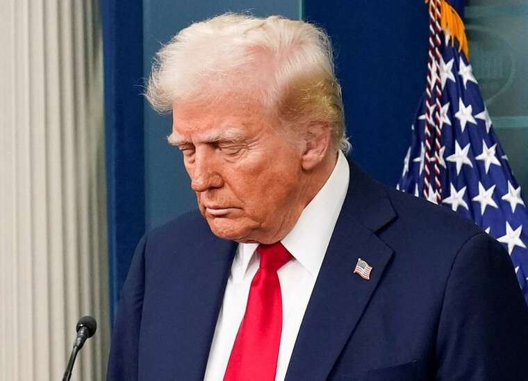 Трамп підтвердив загибель громадян РФ в авіакатастрофі та висловив співчуття