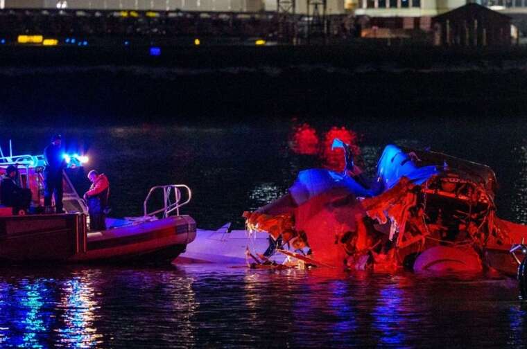 У мережі опублікували ще одне відео авіакатастрофи у Вашингтоні