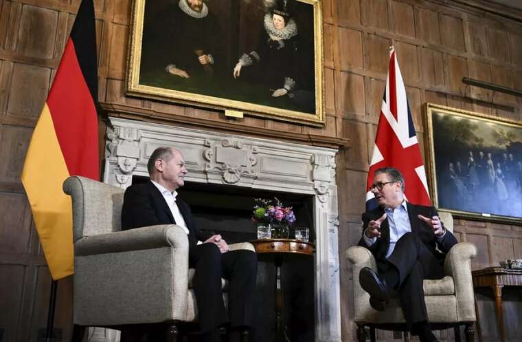 Шольц та Стармер обговорили посилення підтримки України