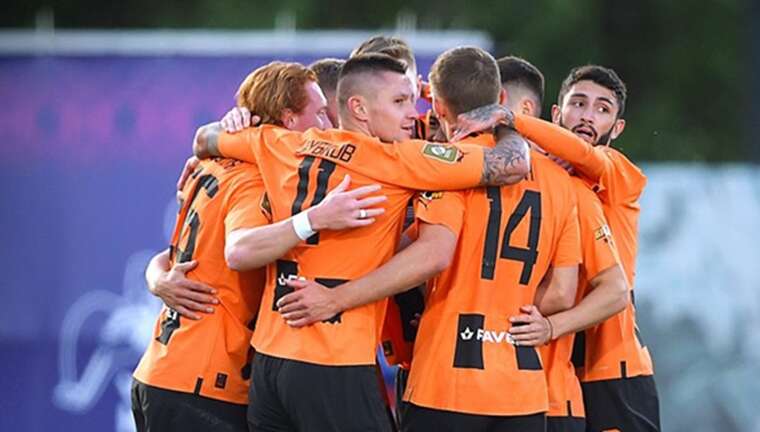 Чому "Шахтар" продав Сікана і Зубкова, але нікого не купує