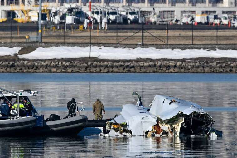 Авіатроща у Вашингтоні: всі 67 тіл дістали з річки Потомак