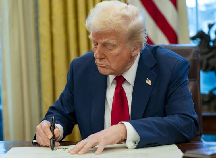 Трамп підпише указ про заборону трансґендерам брати участь у жіночому спорті