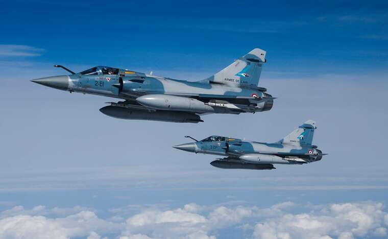 Україна отримала перші французькі винищувачі Mirage 2000