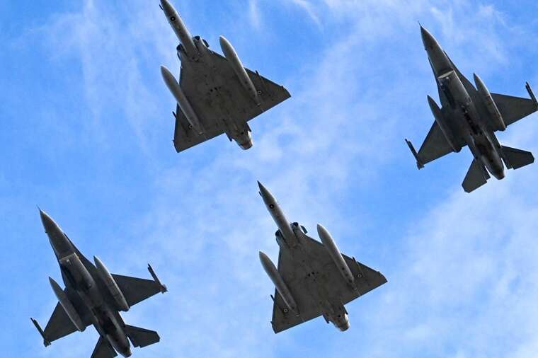 Mirage 2000 та додаткові F-16 вже в Україні, - Умєров