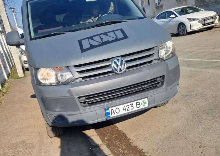 The Mukachevo border guards stop civilian vehicles with bursts of automatic gunfire  journalist Hlahola