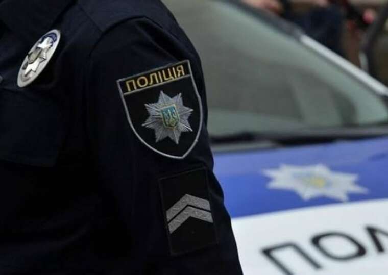 У Харкові експоліцейського засудили до штрафу за хабар у 1000 доларів