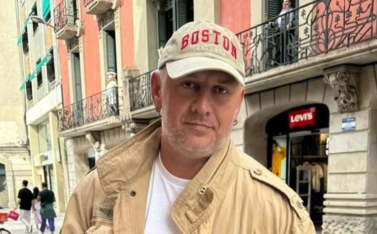 Потап напідпитку розважає фанатів російськими піснями в Мексиці