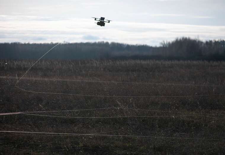Росія використовує дрони на оптоволокні для ударів на далекі відстані