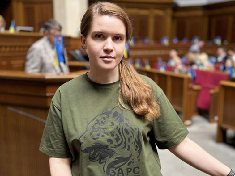 Безугла заявила, що Зеленський позбавив можливості генералів «втікати» із ЗСУ через ВЛК