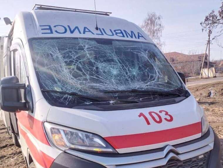 На Харківщині «швидка» потрапила під удар окупантів
