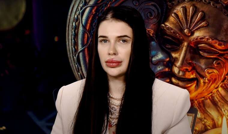 Ведьма из телемарафона продает украинцам защиту от ТЦК