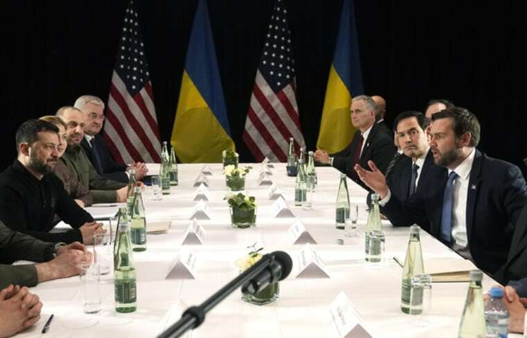 Віцепрезидент США Венс наполягає на переговорах України з РФ