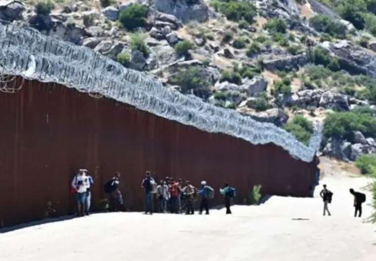 Білий дім "привітав" нелегальних мігрантів у День Святого Валентина