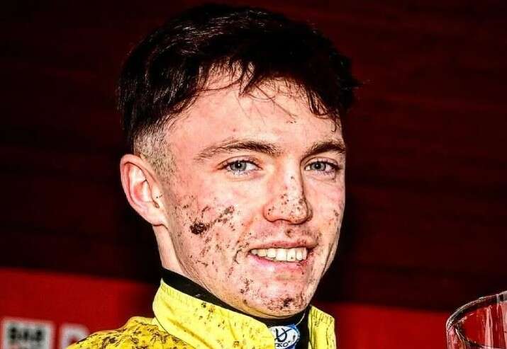 24-річний титулований вершник помер через падіння з коня