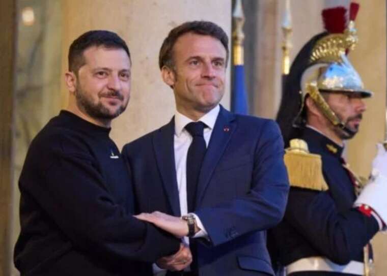 Зеленський і Макрон провели "тривалу розмову" після саміту європейських лідерів у Парижі