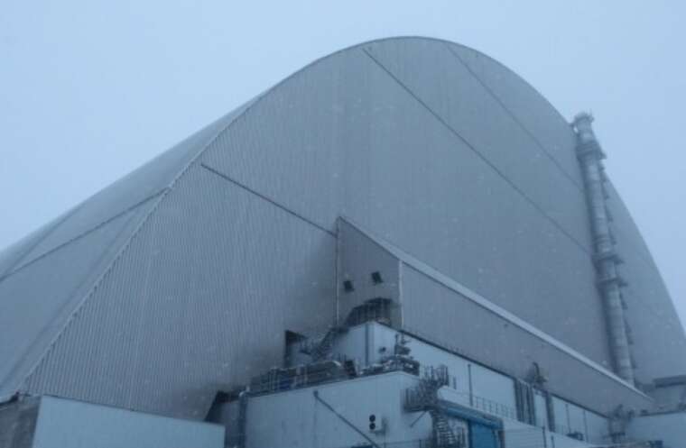 На ЧАЕС частково демонтують саркофаг, аби ліквідувати два осередки тління