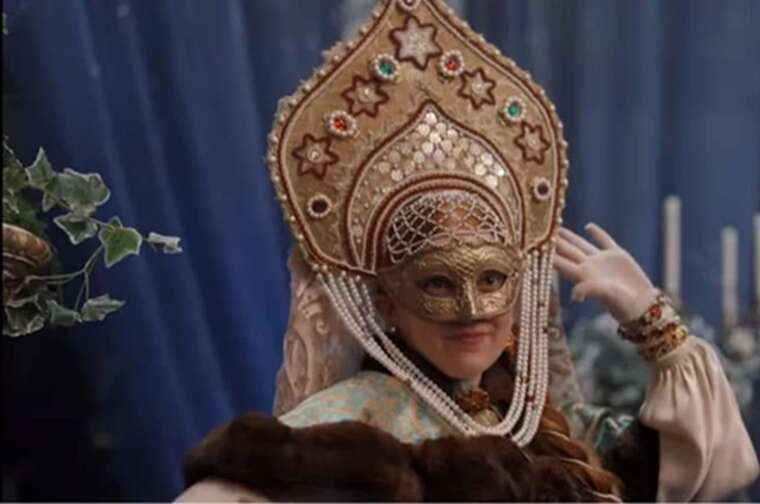 Українців обурив трейлер четвертого сезону "Бріджертонів": на актору надягли російський кокошник