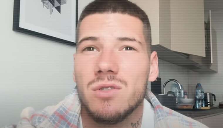 Волошин  з-за кордону заспівав про сум за Україною: Анатоліч жорстко пройшовся по блогеру-втікачу