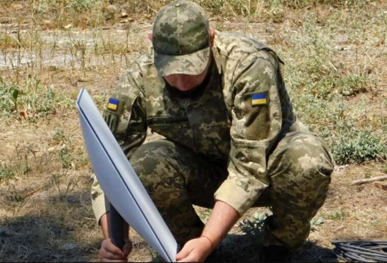 Маск может отключить "Стралинк" на фронте, - Берлинская