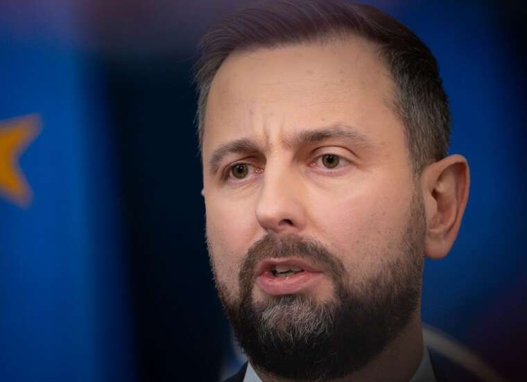 Польща спростувала чутки про відправку миротворців в Україну