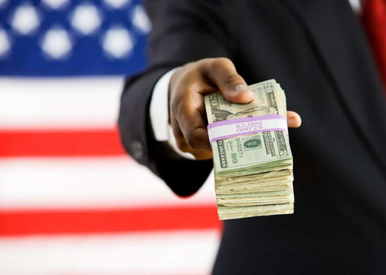 США не планують надавати Україні допомогу у вигляді кредитів, як це робить Європа