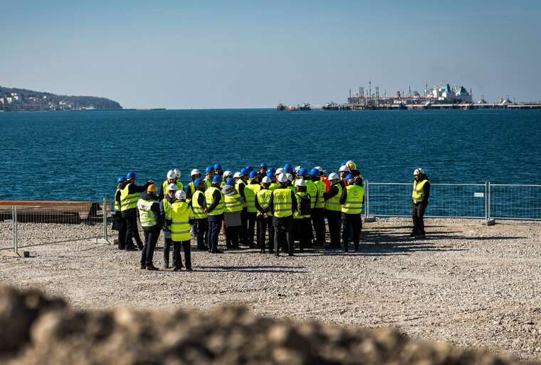 Угорщина розпочинає будівництво свого порту в італійському Трієсті