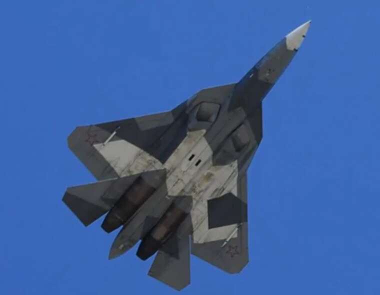 Російський Су-57 вперше приземлився в Ірані